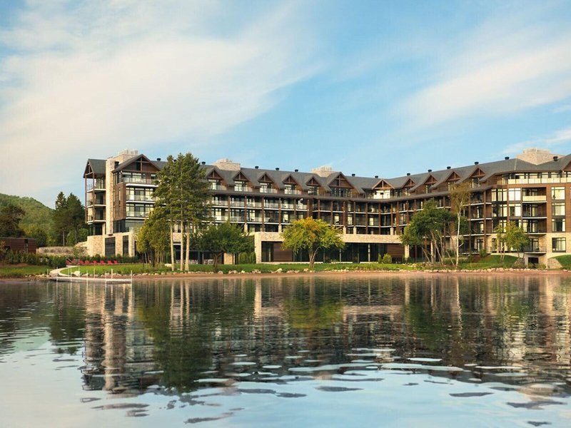 Entourage sur-le-Lac 1