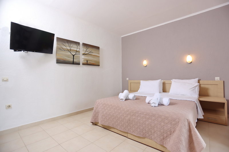 Apartments Peristerides 8