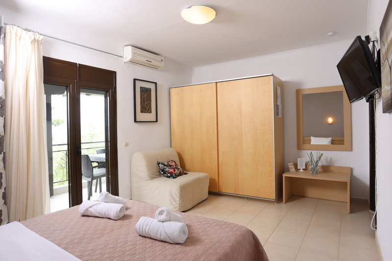 Apartments Peristerides 10