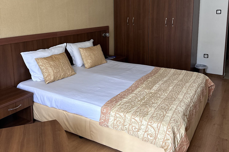 Perla Golden Sands 6