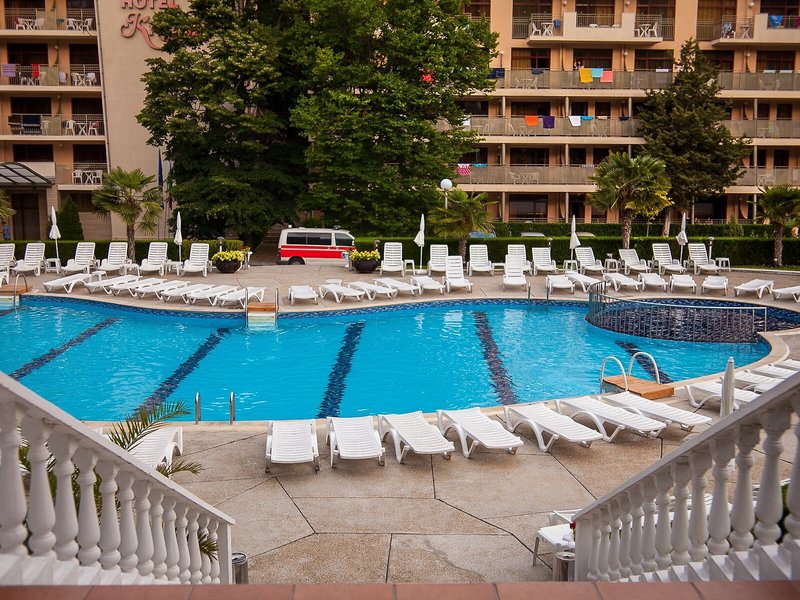Perla Golden Sands 9