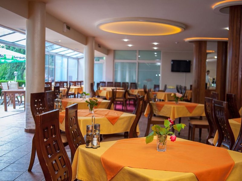 Perla Golden Sands 26