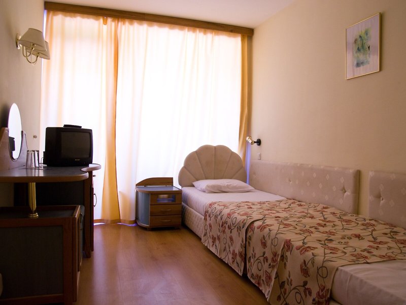 Perla Golden Sands 38