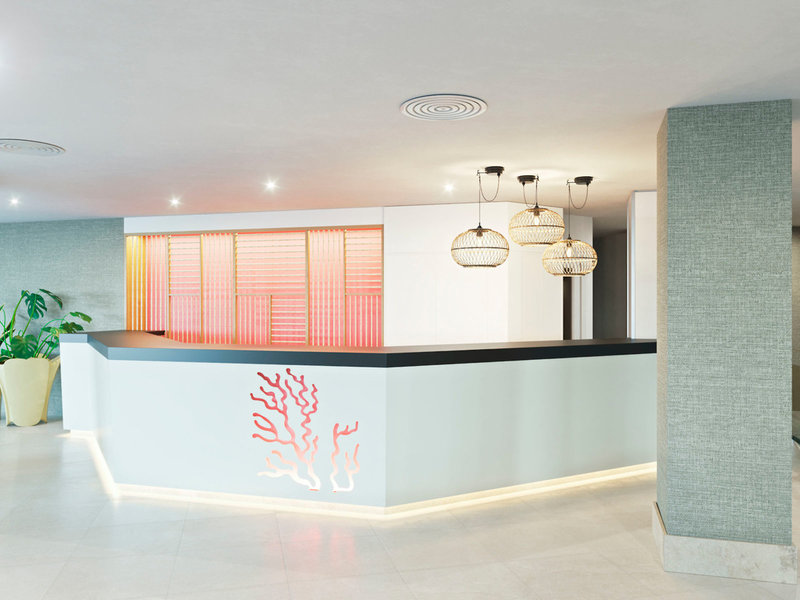 Universal Hotel Perla 14