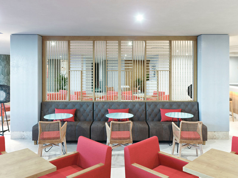 Universal Hotel Perla 26