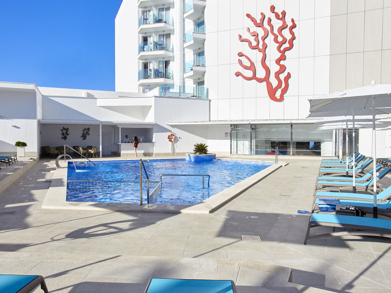 Universal Hotel Perla 31