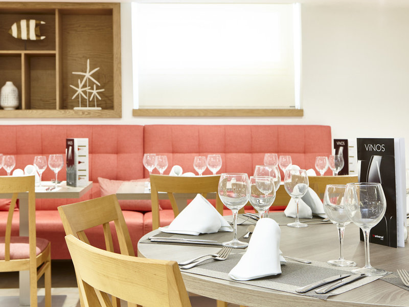 Universal Hotel Perla 32