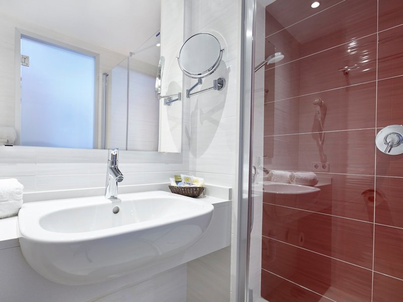 Universal Hotel Perla 47