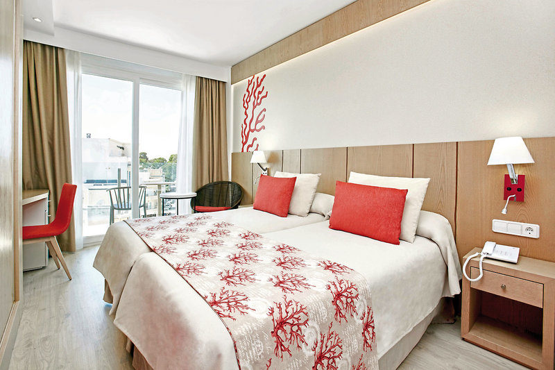 Universal Hotel Perla 7