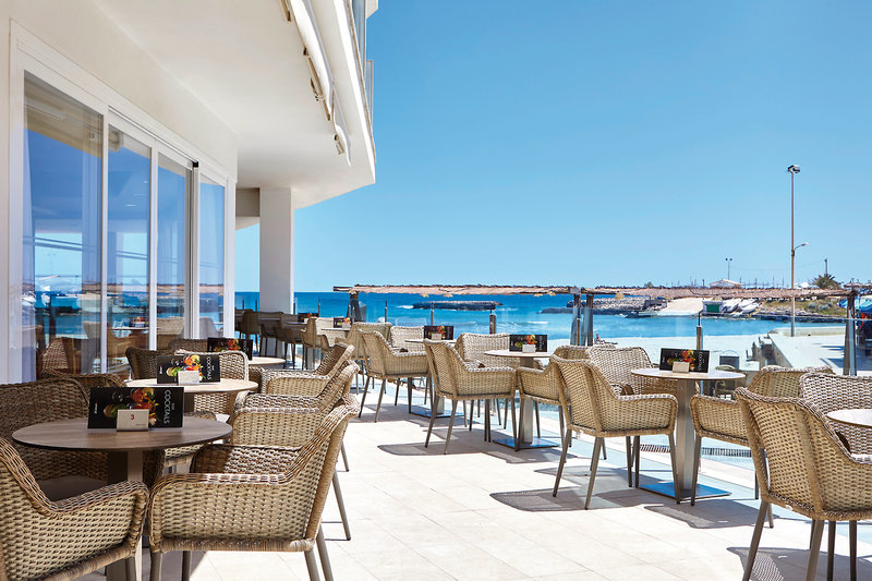 Universal Hotel Perla 11