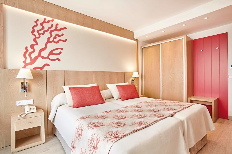 Universal Hotel Perla 5