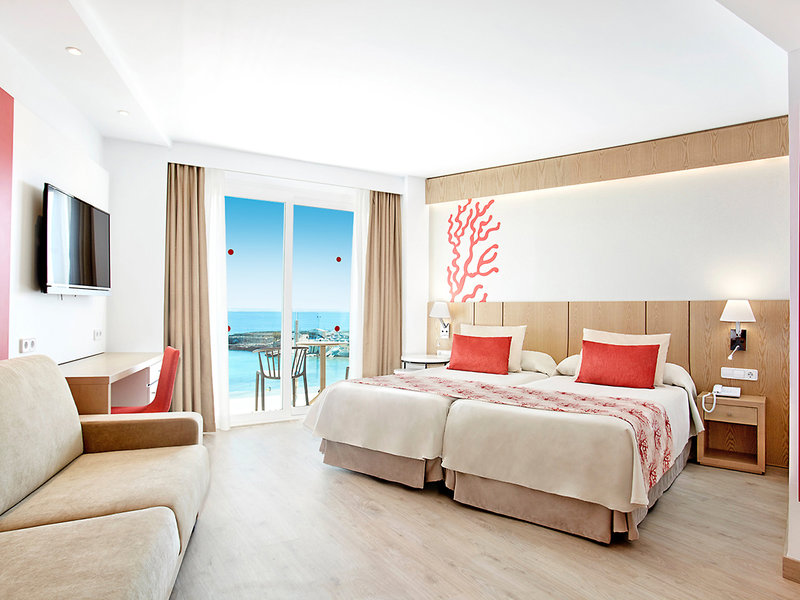 Universal Hotel Perla 16