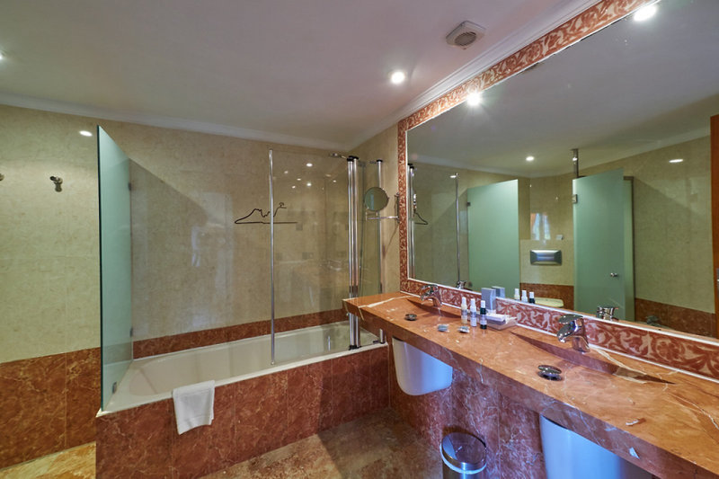 Hotel Petit Cala Fornells 7