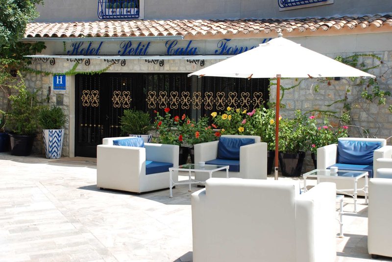 Hotel Petit Cala Fornells 15