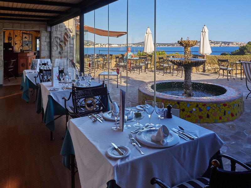 Hotel Petit Cala Fornells 19