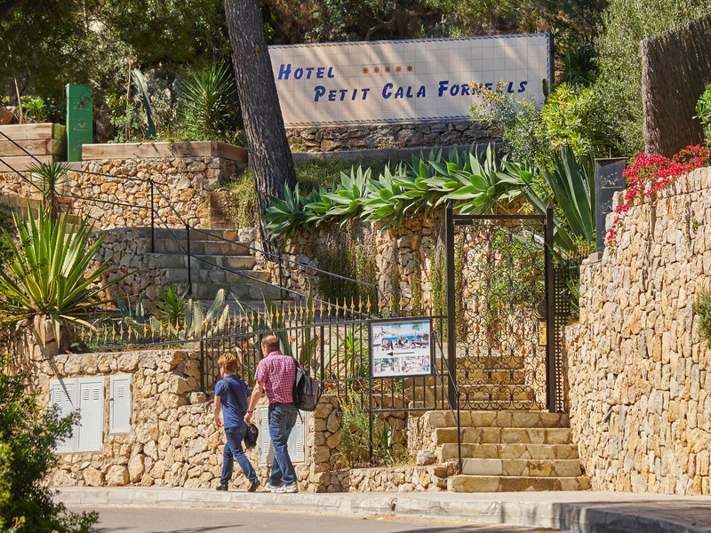 Hotel Petit Cala Fornells 7