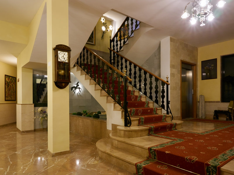 Hotel Petit Cala Fornells 12