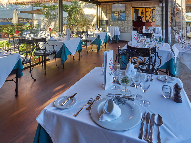 Hotel Petit Cala Fornells 16
