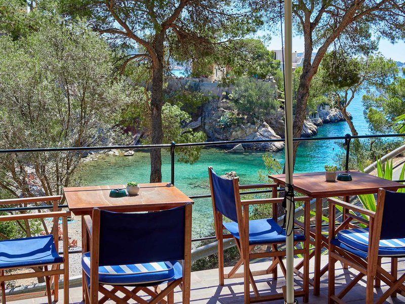 Hotel Petit Cala Fornells 13