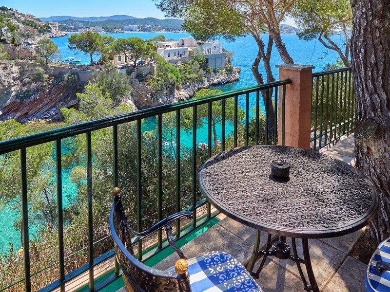 Hotel Petit Cala Fornells 16