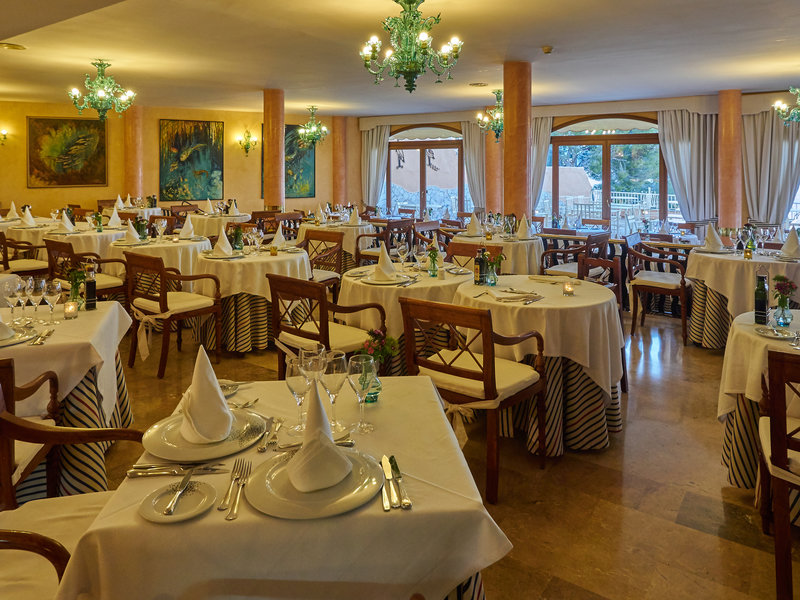 Hotel Petit Cala Fornells 14