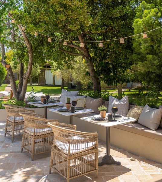 Petrino Suites Hotel 6