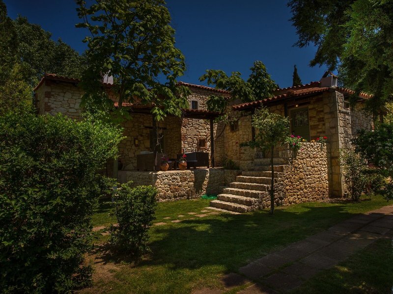 Petrino ECO Village 6