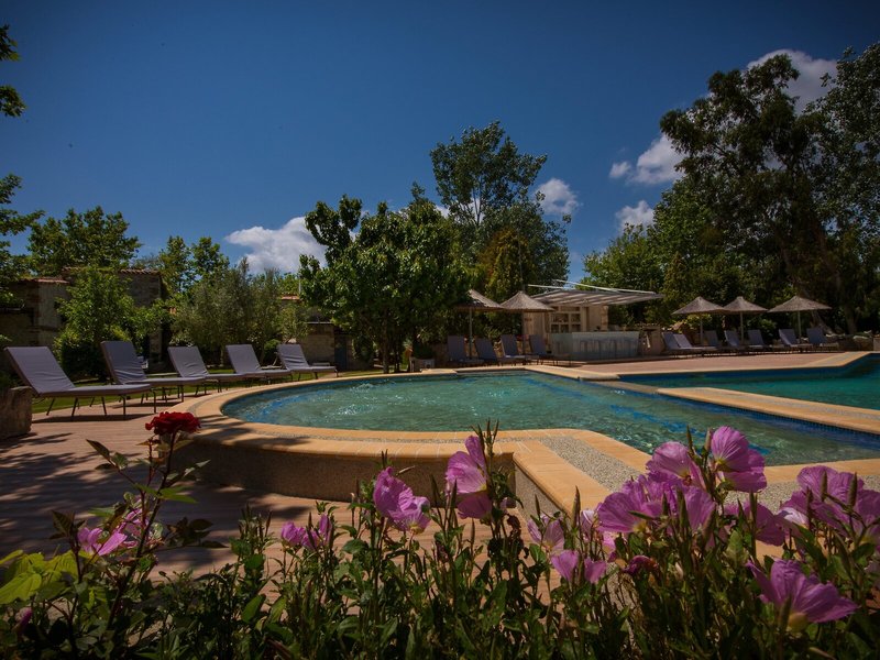 Petrino ECO Village 16