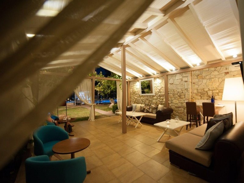 Petrino ECO Village 24