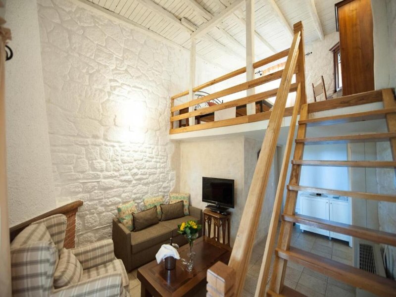 Petrino ECO Village 46