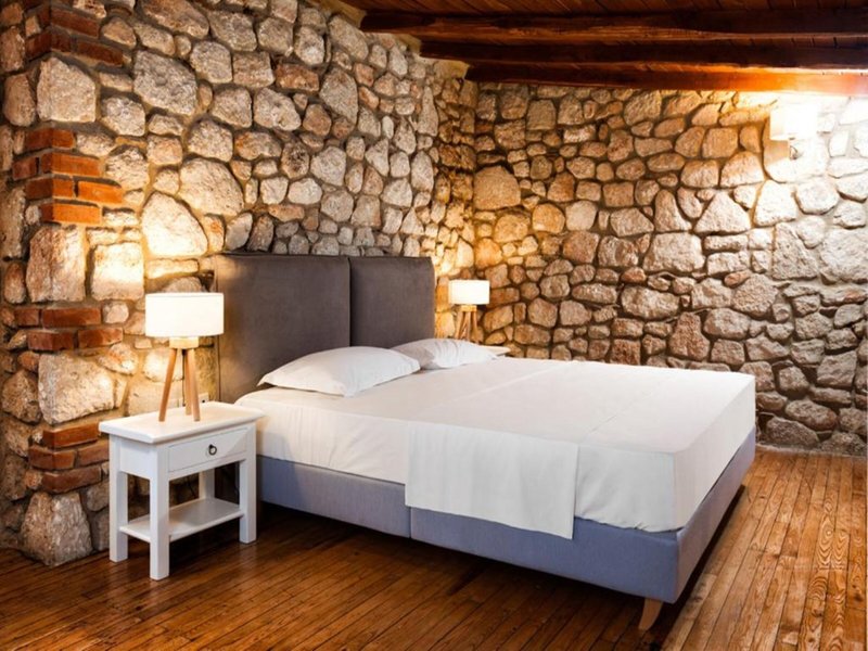 Petrino ECO Village 15