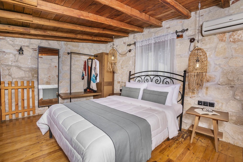 Petrino ECO Village 28