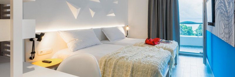Pharos Hvar Bayhill Hotel 12