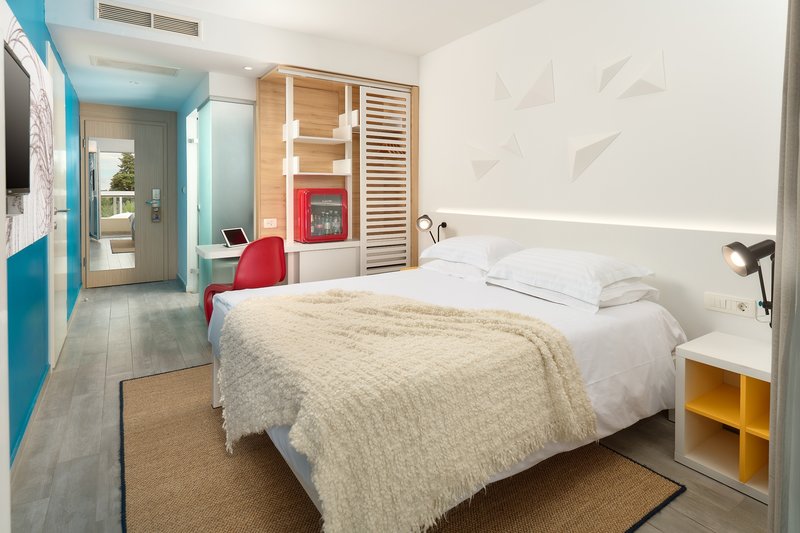 Pharos Hvar Bayhill Hotel 35