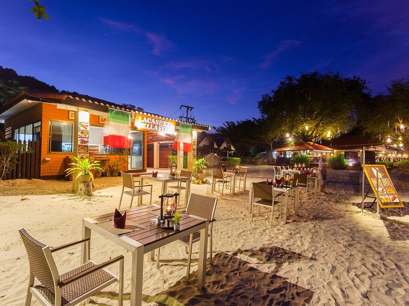 Phi Phi Natural Resort 11