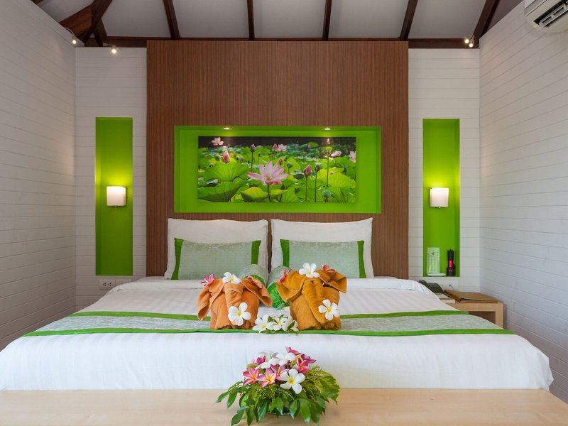 Phi Phi Natural Resort 29