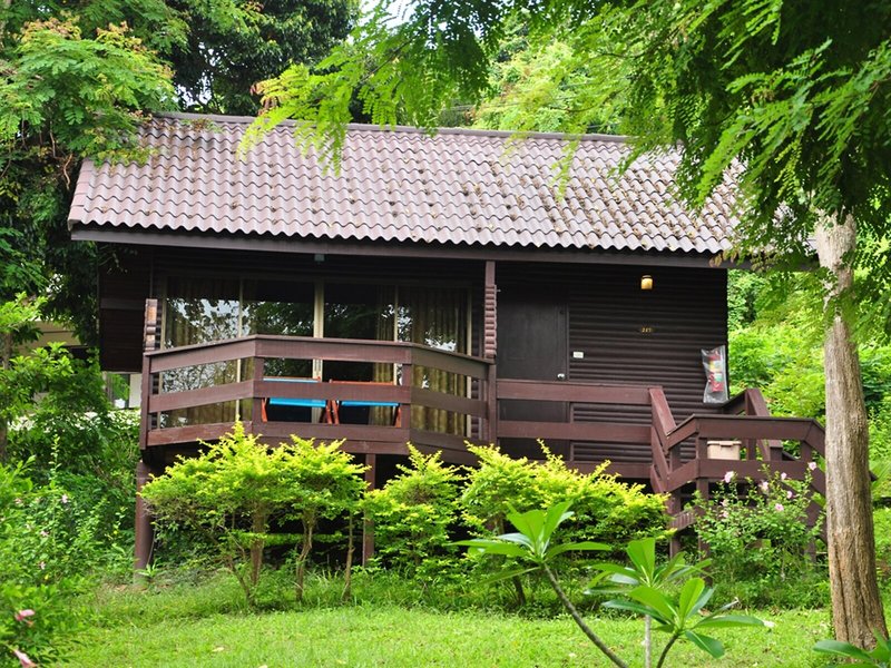 Phi Phi Natural Resort 36