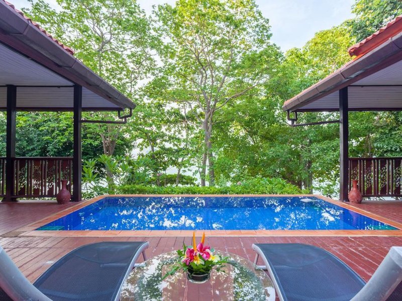 Phi Phi Natural Resort 40