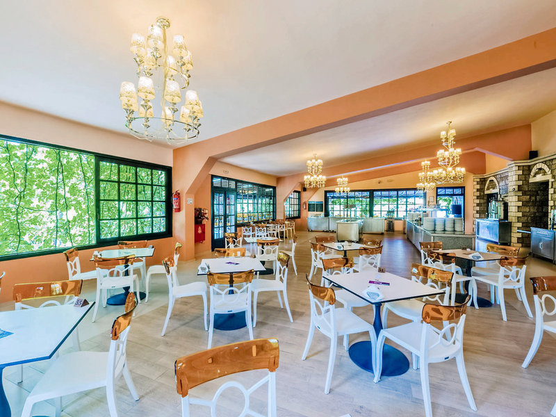 Philoxenia Hotel 12