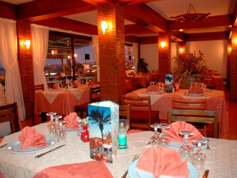 Club Almoggar Garden Beach 25