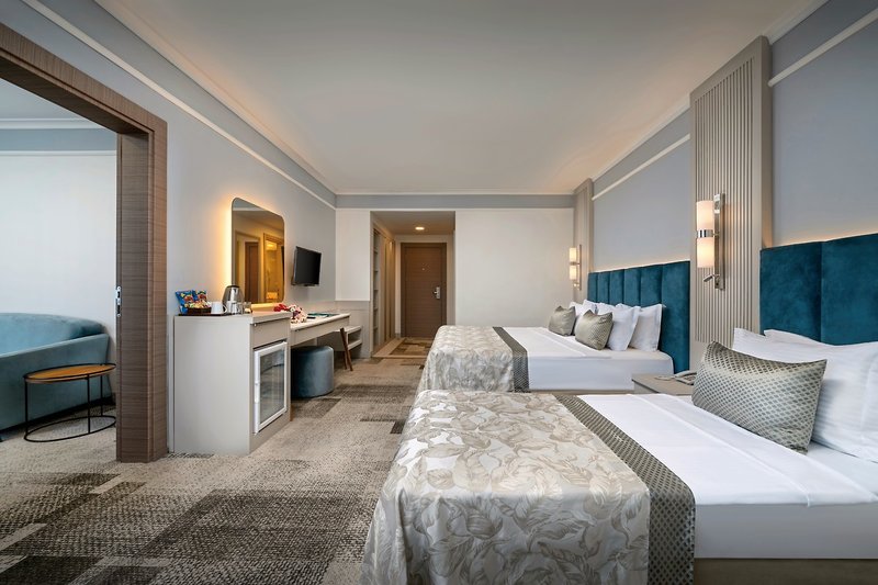 Maritim Pine Beach Resort 12