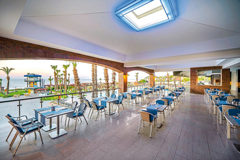 Maritim Pine Beach Resort 35