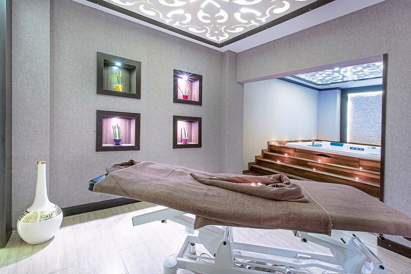 Maritim Pine Beach Resort 44