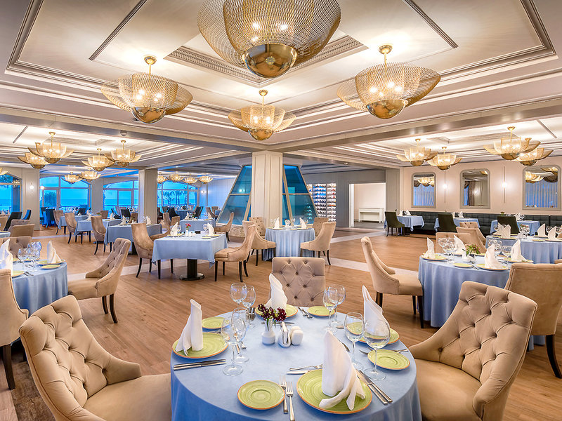 Maritim Pine Beach Resort 17