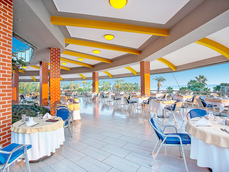 Maritim Pine Beach Resort 22