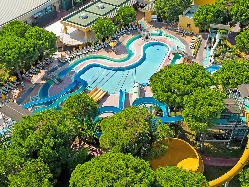 Maritim Pine Beach Resort 29