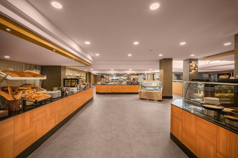 Maritim Pine Beach Resort 53