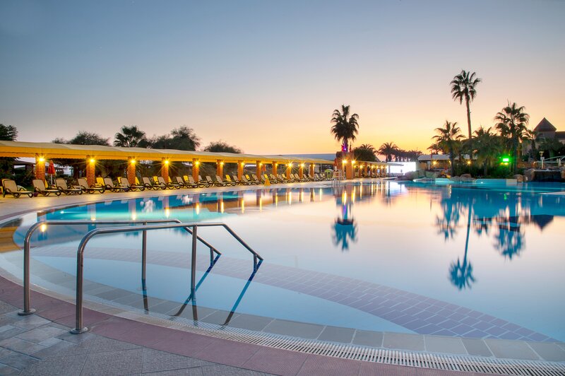 Maritim Pine Beach Resort 68