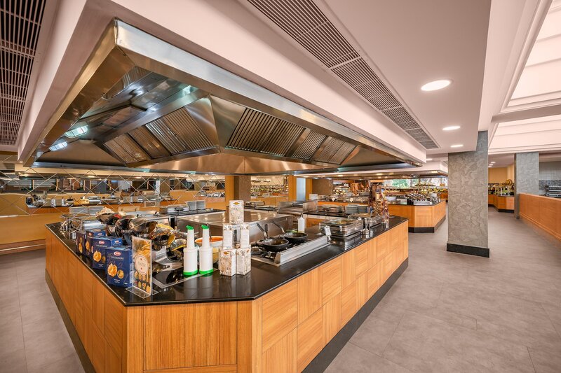 Maritim Pine Beach Resort 93