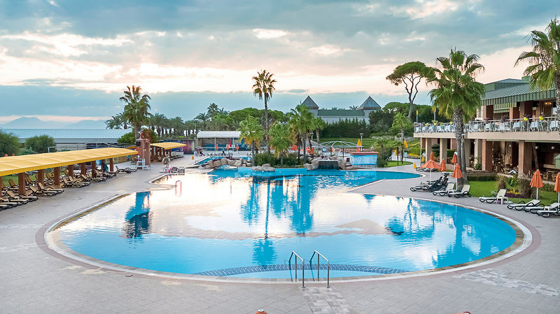 Pine Beach Belek 8